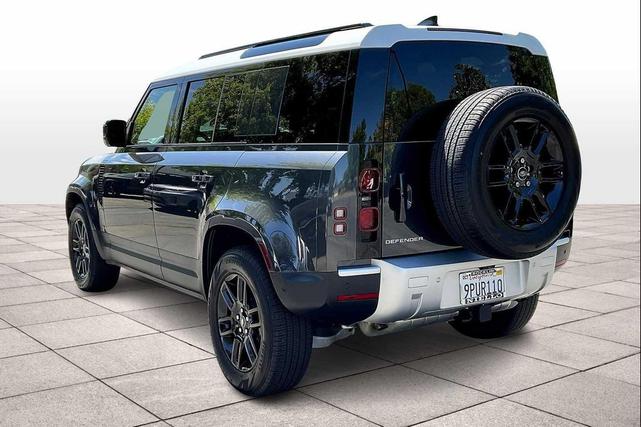 Photo of 2025 Carpathian Grey Premium Metallic Land Rover Defender