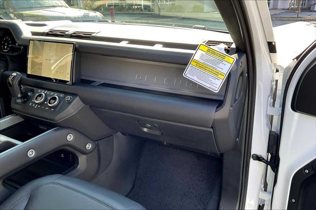 Photo of 2025 Fuji White Land Rover Defender