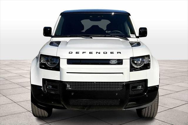Photo of 2025 Fuji White Land Rover Defender
