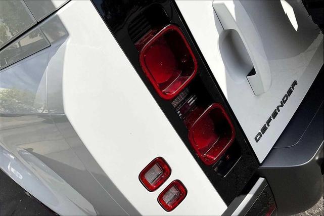 Photo of 2024 Fuji White Land Rover Defender