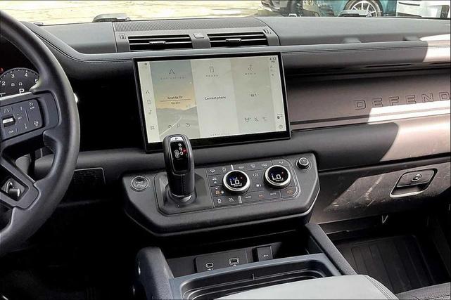 Photo of 2024 Fuji White Land Rover Defender