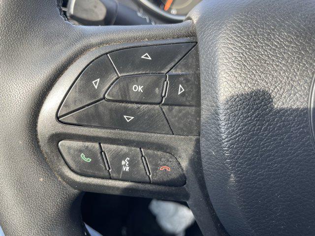 Photo of 2022 Diamond Black Crystal Pearlcoat Jeep Cherokee
