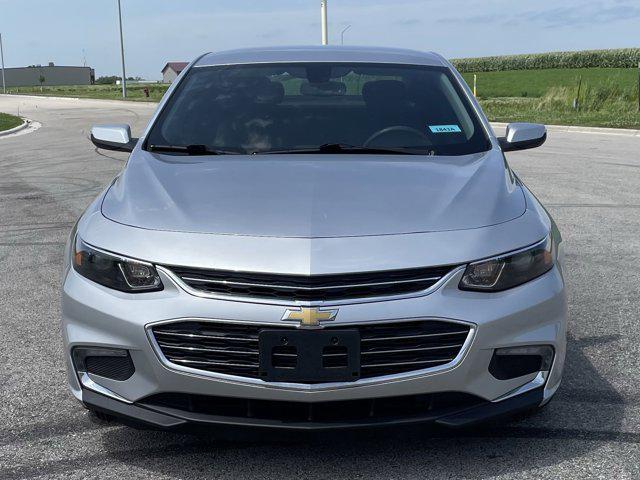 Photo of 2018 Silver Ice Metallic Chevrolet Malibu