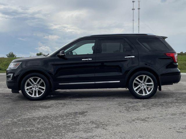 Photo of 2016 Shadow Black Ford Explorer