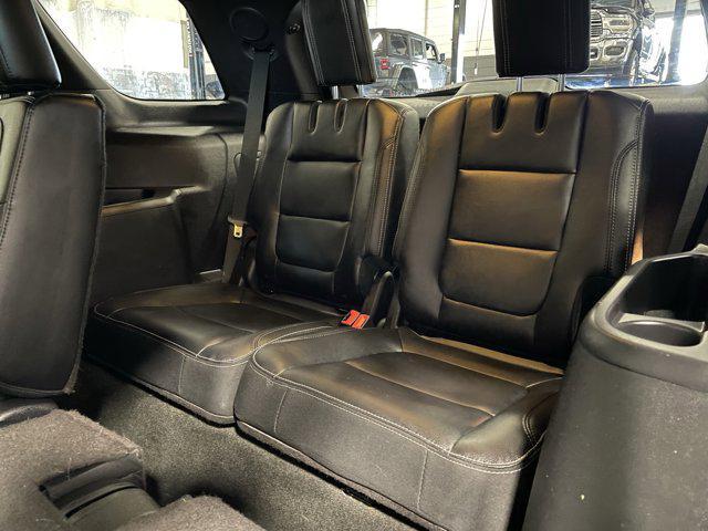 Photo of 2016 Shadow Black Ford Explorer