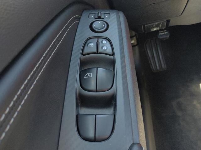 Photo of 2020 Super Black Nissan Altima