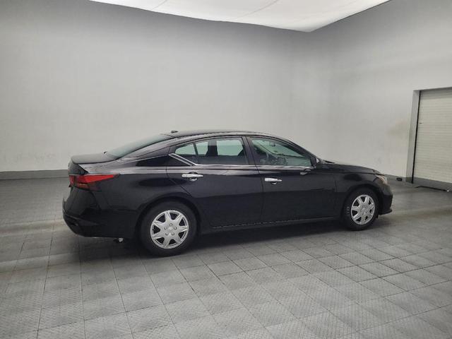 Photo of 2020 Super Black Nissan Altima
