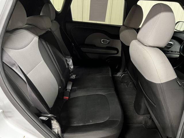 Photo of 2014 Bright Silver Kia Soul