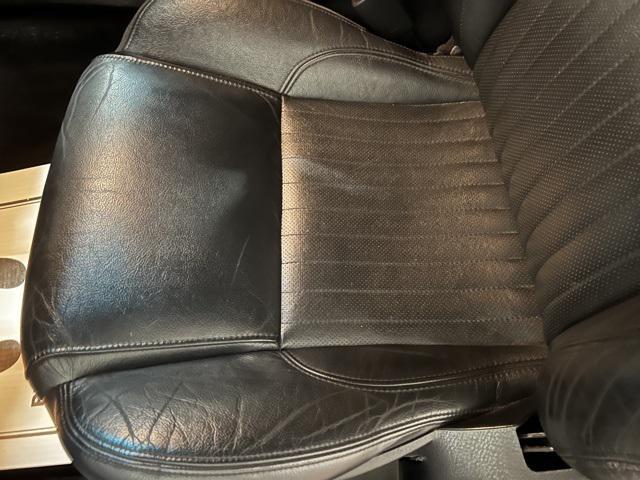 Photo of 2004 Platinum Silver Ford Thunderbird