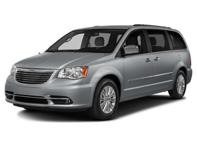 Photo of 2015 Brilliant Black Crystal Pearlcoat Chrysler Town & Country
