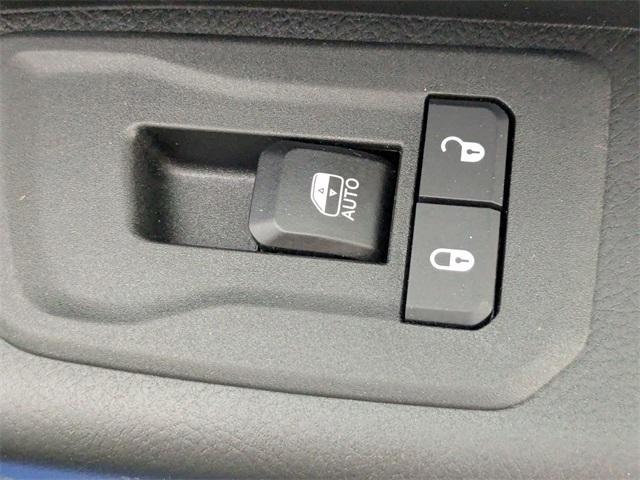 Photo of 2025 Hydro Blue Pearlcoat RAM 1500