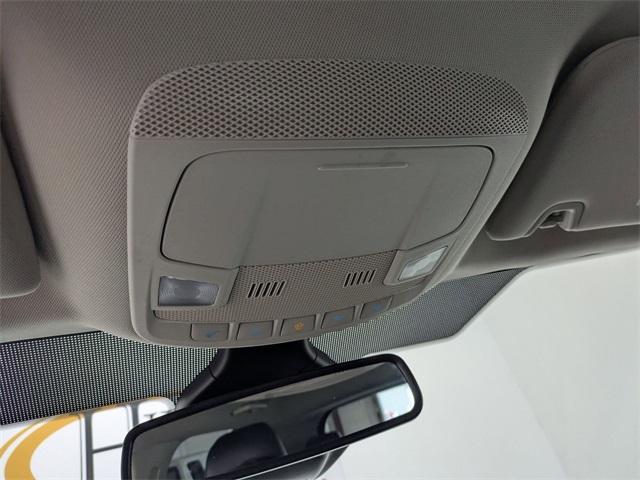 Photo of 2024 Oxford White Ford Edge