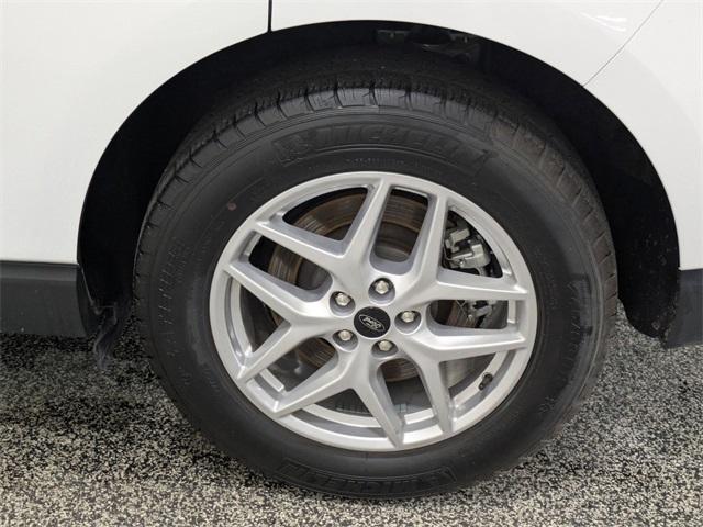 Photo of 2024 Oxford White Ford Edge