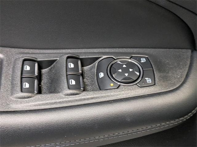 Photo of 2024 Oxford White Ford Edge
