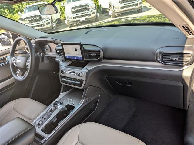 Photo of 2023 Black Metallic Ford Explorer