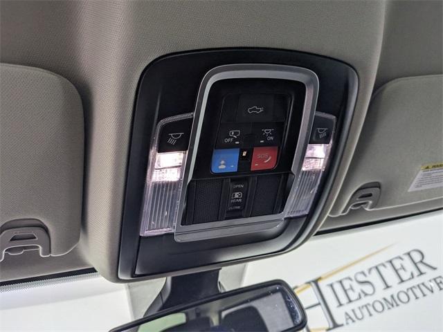 Photo of 2024 Bright White Clearcoat RAM 2500