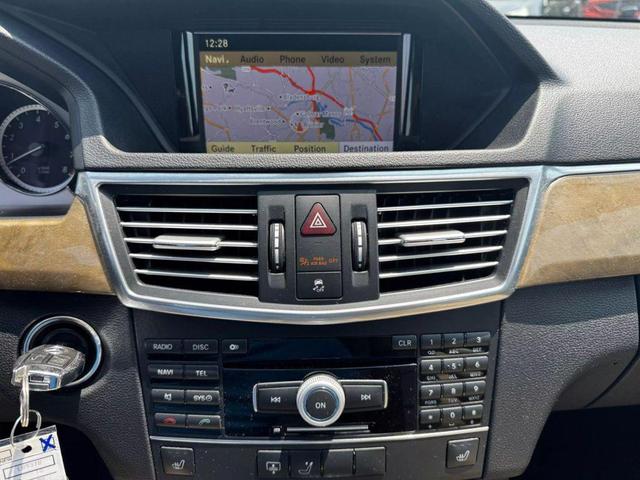 Photo of 2010 Gold Mercedes-Benz E-Class