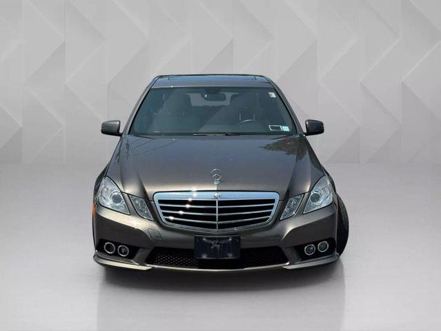 Photo of 2010 Gold Mercedes-Benz E-Class