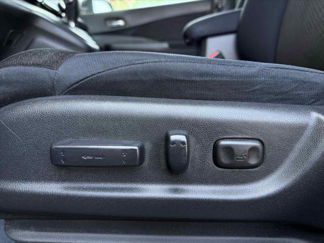 Photo of 2016 Gray Honda CR-V