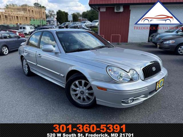 Photo of 2004 Brilliant Silver Hyundai SONATA