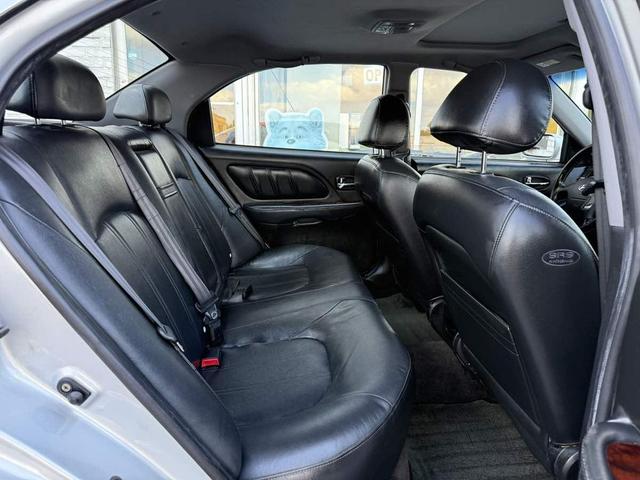 Photo of 2004 Brilliant Silver Hyundai SONATA