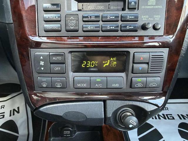 Photo of 2004 Brilliant Silver Hyundai SONATA