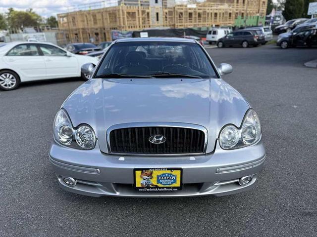Photo of 2004 Brilliant Silver Hyundai SONATA
