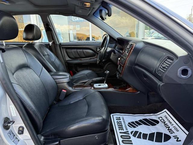 Photo of 2004 Brilliant Silver Hyundai SONATA