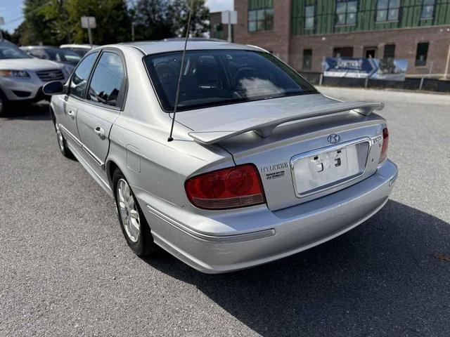 Photo of 2004 Brilliant Silver Hyundai SONATA