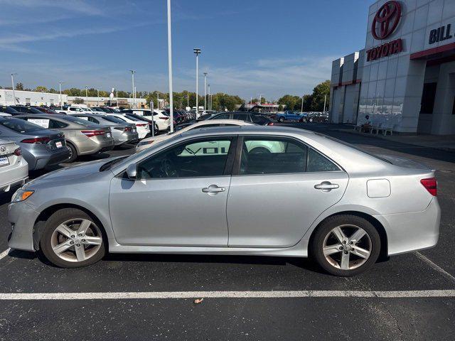 Photo of 2014 Classic Silver Metallic Toyota Camry