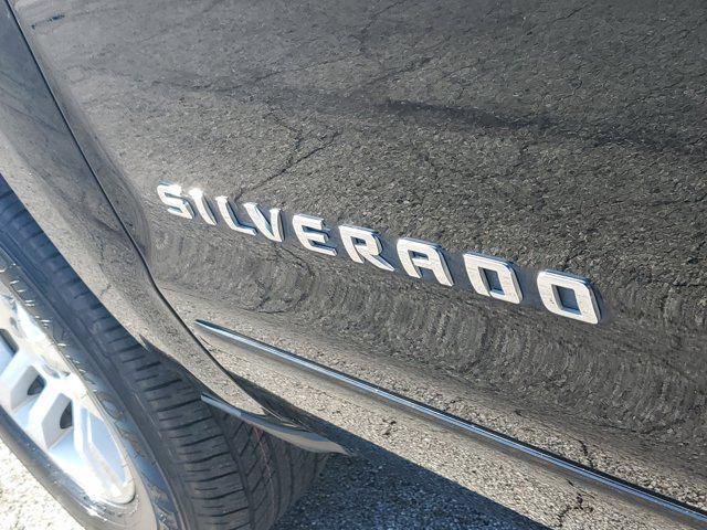 Photo of 2017 Black Chevrolet Silverado 1500