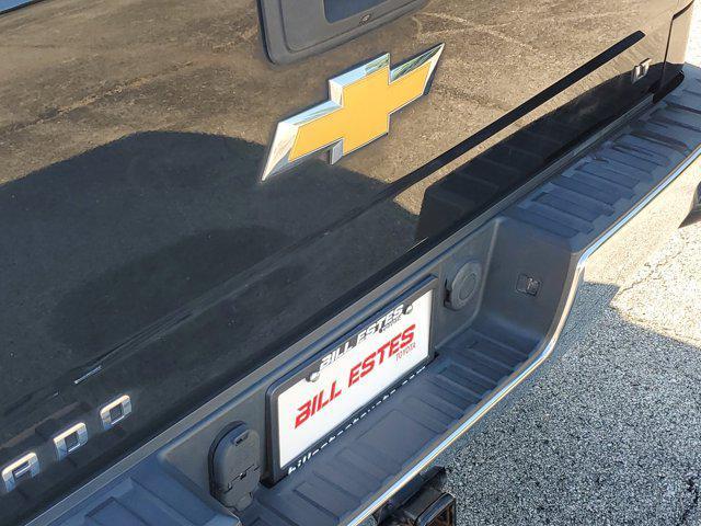 Photo of 2017 Black Chevrolet Silverado 1500