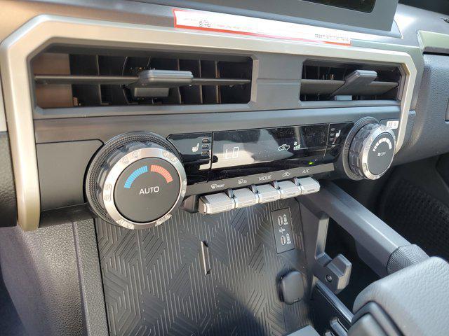 Photo of 2025 Ice Cap Toyota Tacoma