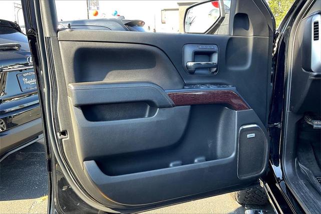 Photo of 2018 Onyx Black GMC Sierra 1500