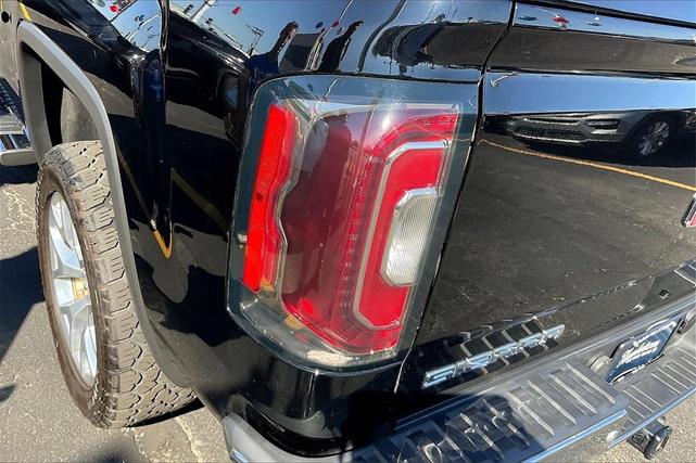 Photo of 2018 Onyx Black GMC Sierra 1500