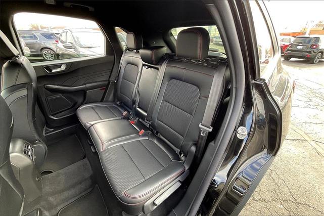 Photo of 2025 Agate Black Metallic Ford Escape