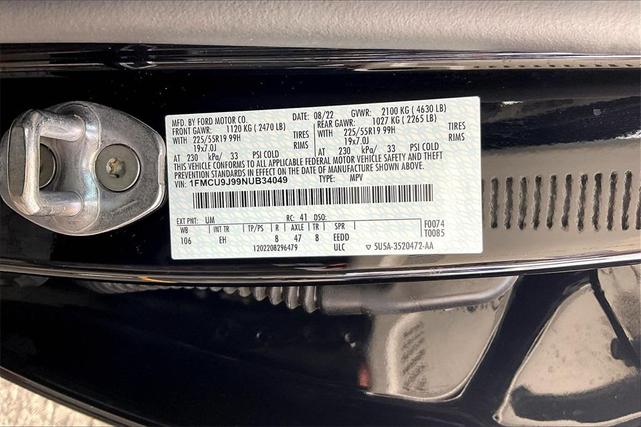 Photo of 2022 Agate Black Metallic Ford Escape