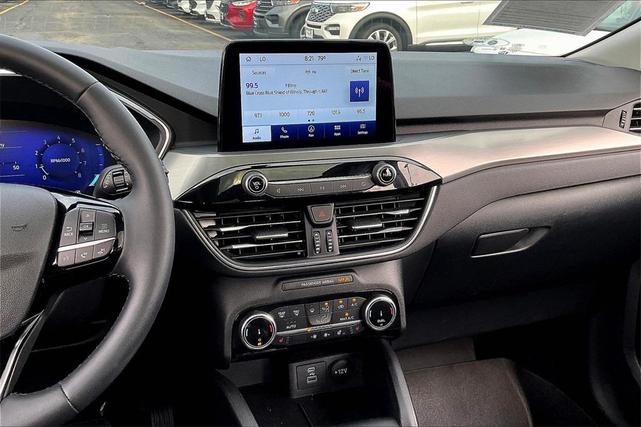 Photo of 2022 Agate Black Metallic Ford Escape