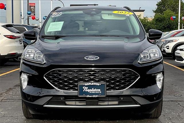 Photo of 2022 Agate Black Metallic Ford Escape