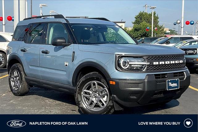 Photo of 2025 Gray Metallic Ford Bronco Sport