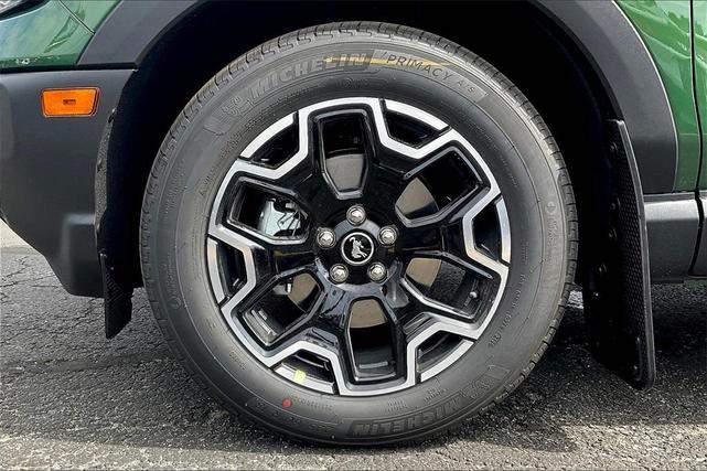 Photo of 2025 Green Metallic Ford Bronco Sport