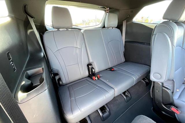 Photo of 2023 Summit White Buick Enclave
