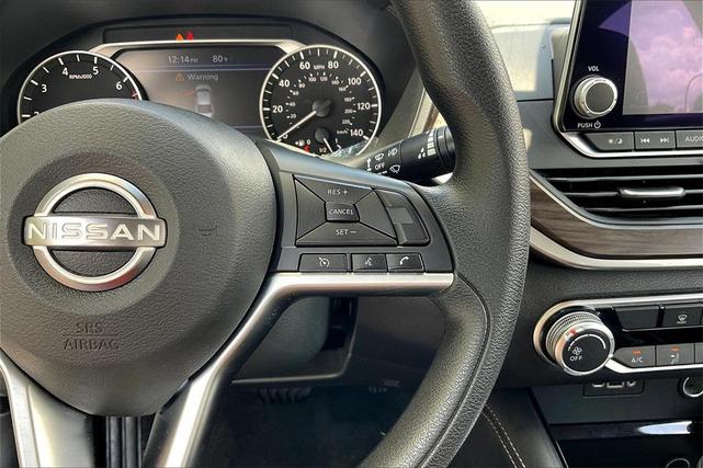 Photo of 2023 Brilliant Silver Metallic Nissan Altima