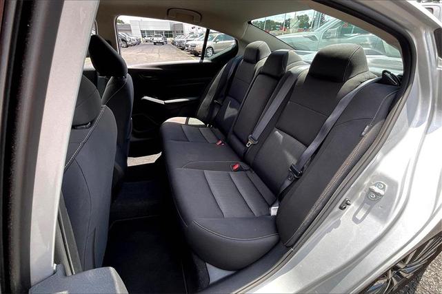 Photo of 2023 Brilliant Silver Metallic Nissan Altima