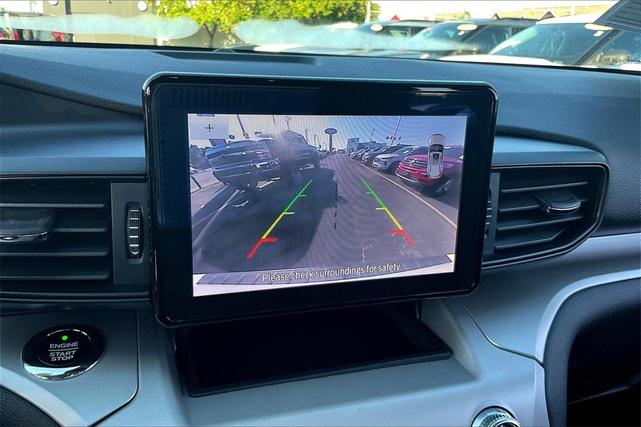 Photo of 2020 Oxford White Ford Explorer