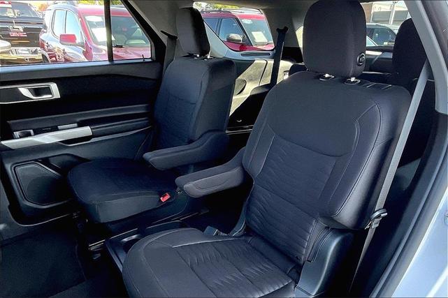 Photo of 2020 Oxford White Ford Explorer