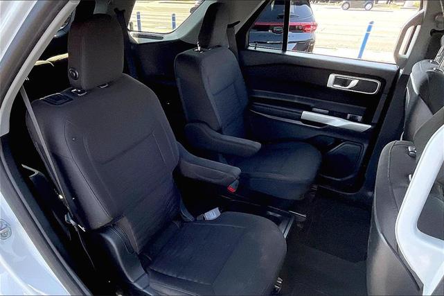 Photo of 2020 Oxford White Ford Explorer