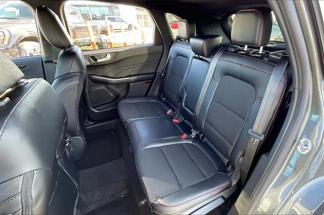 Photo of 2025 Carbonized Gray Metallic Ford Escape