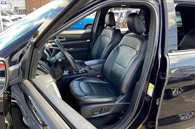 Photo of 2019 Agate Black Metallic Ford Explorer