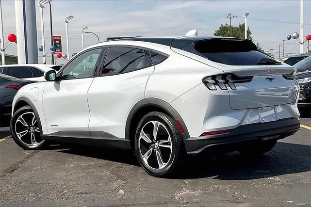 Photo of 2022 Space White Metallic Ford Mustang Mach-E